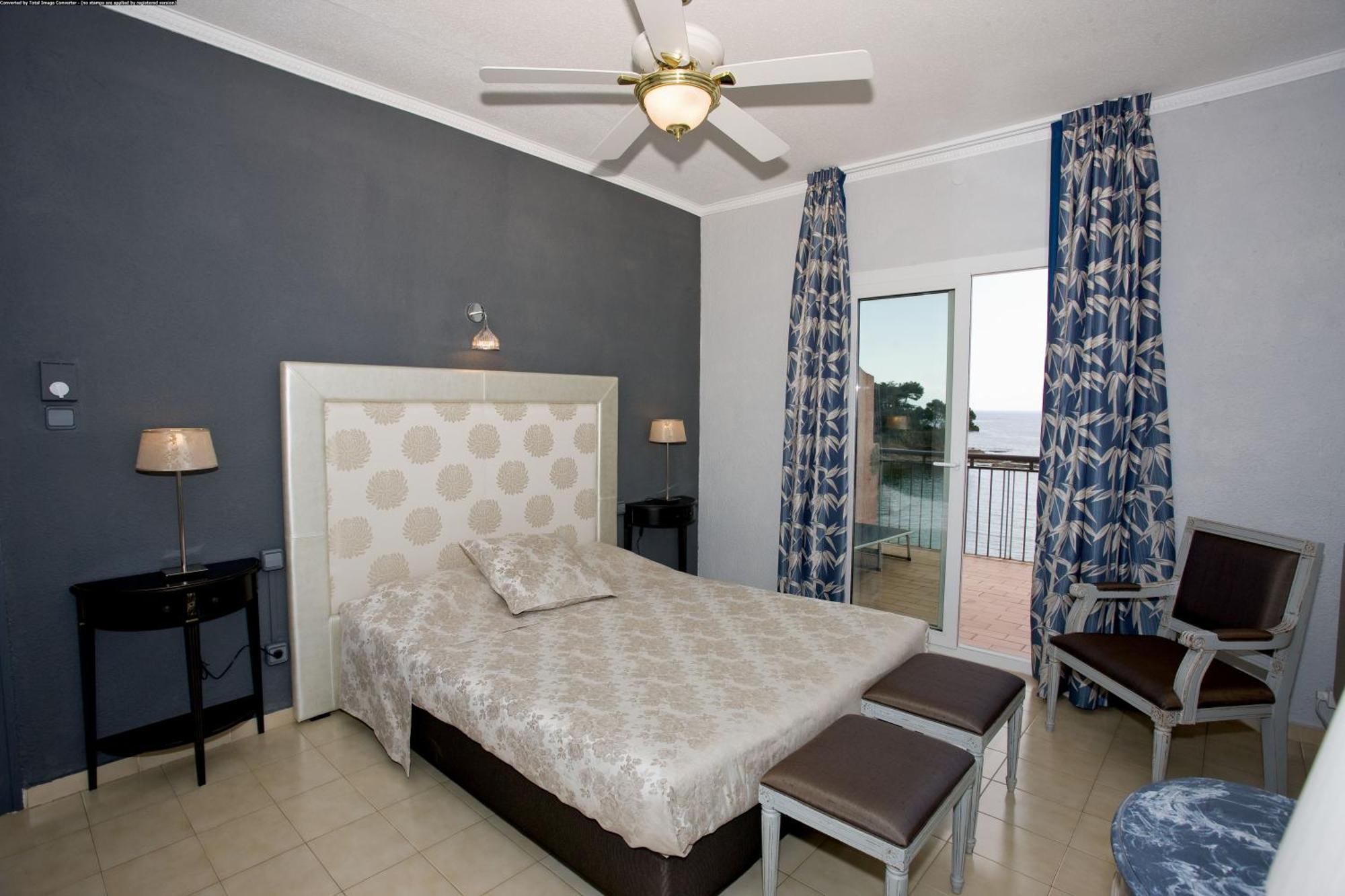 Hotel Grifeu Llança Екстериор снимка