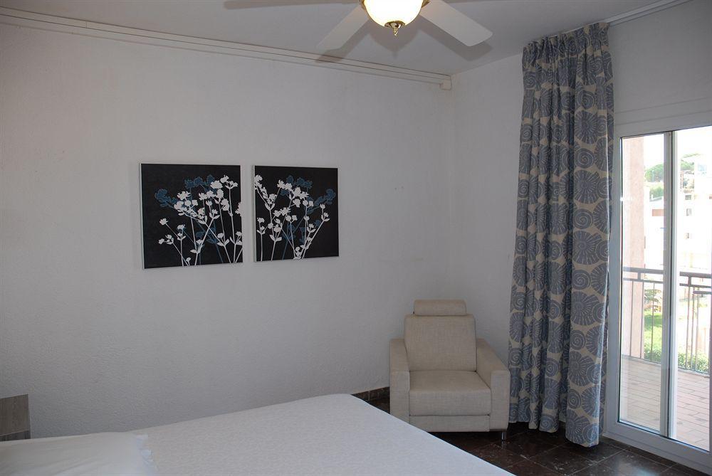 Hotel Grifeu Llança Екстериор снимка