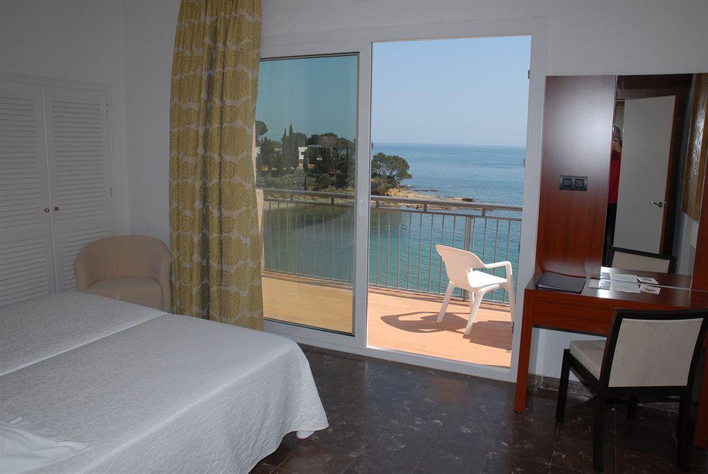Hotel Grifeu Llança Екстериор снимка