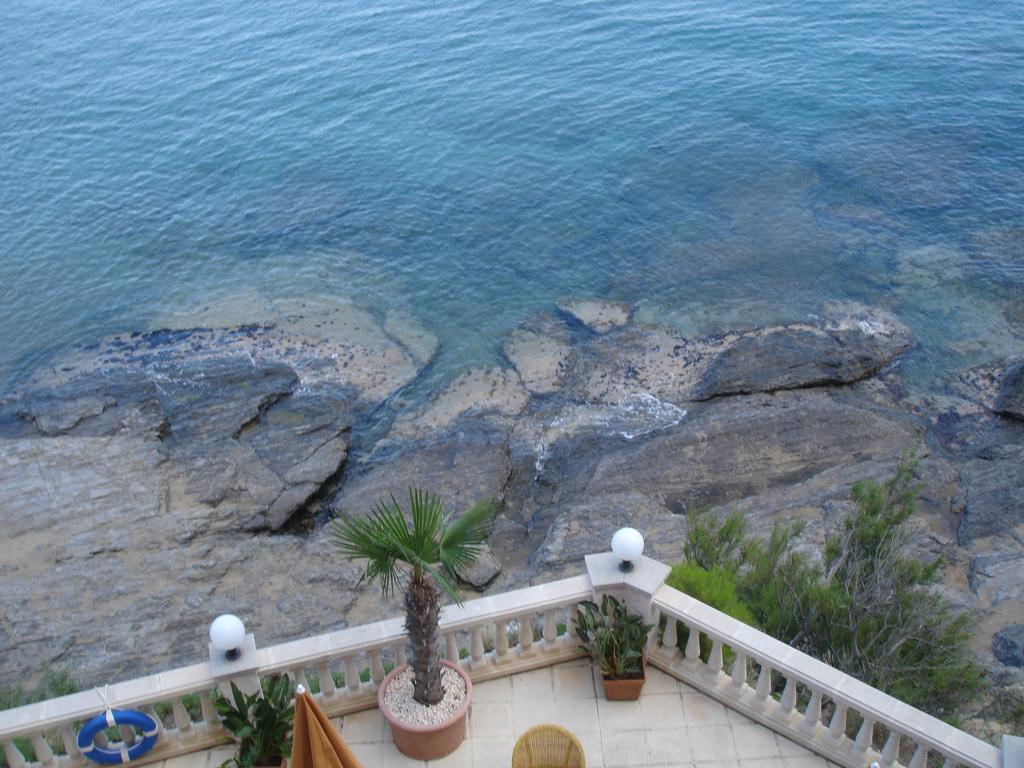 Hotel Grifeu Llança Екстериор снимка